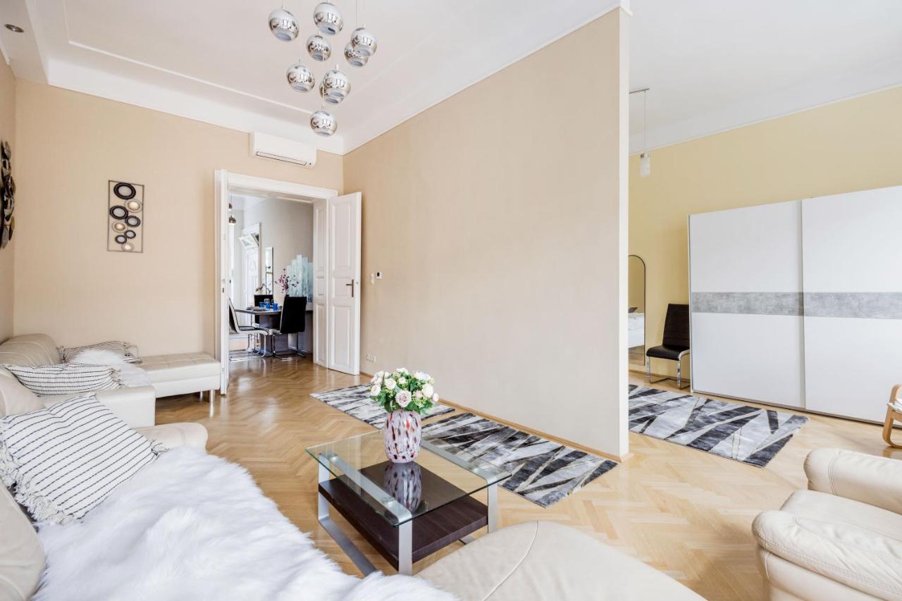 Apartment Bubbles